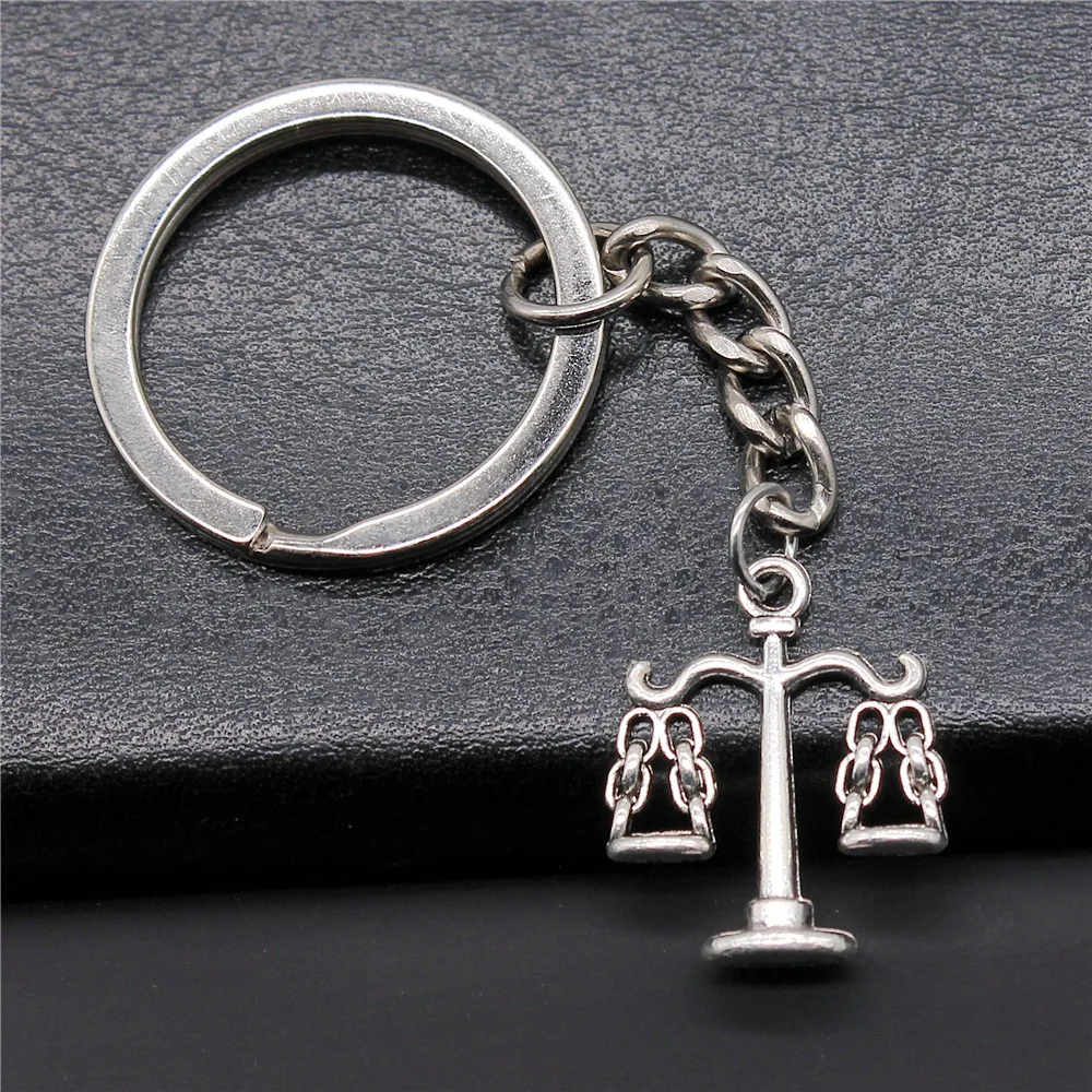 Men Keychain DIY Metal Holder Chain Vintage 2 Colors 22x17mm Balance Law Scales Pendant Keychain Dropshipping