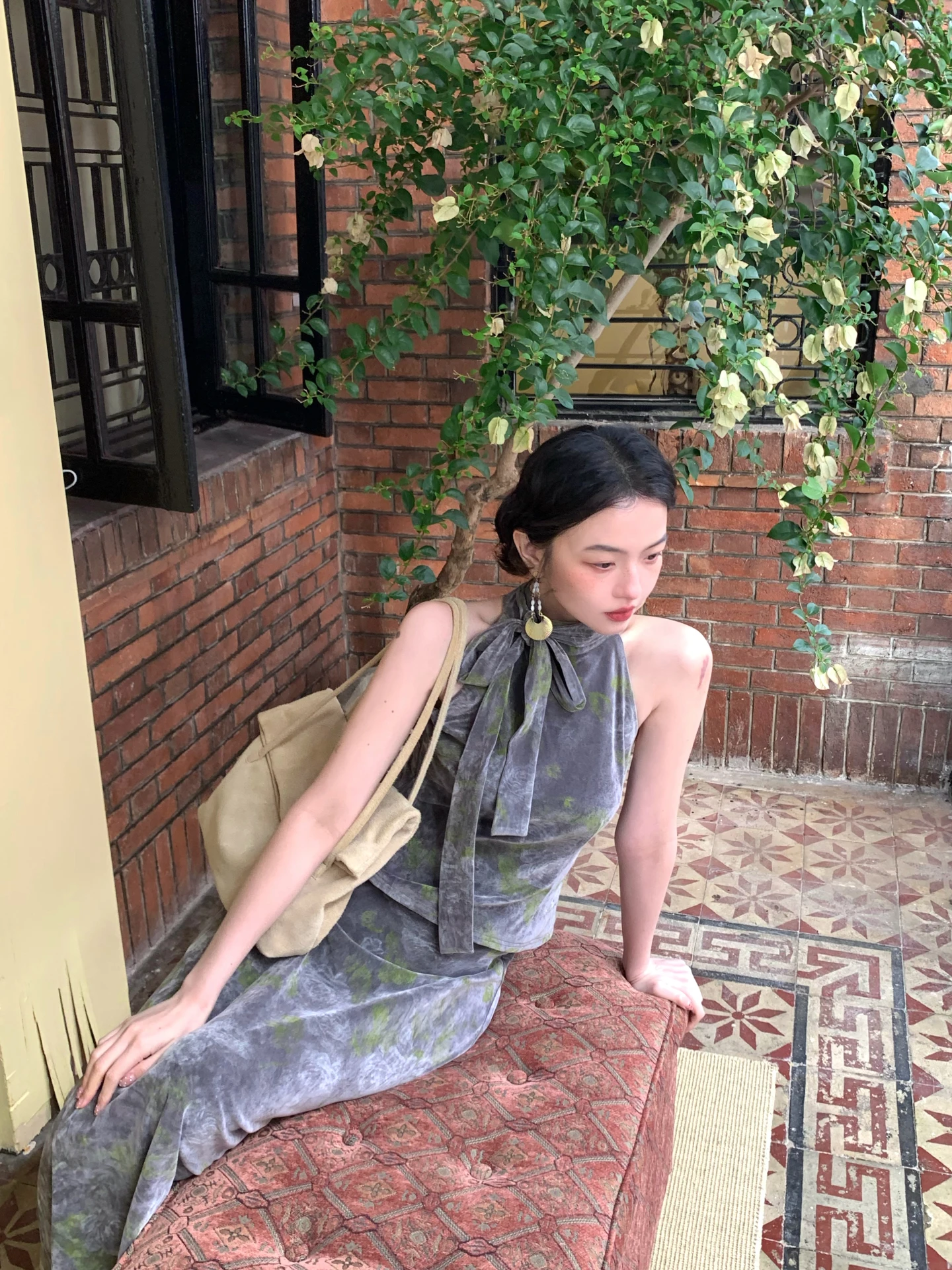 

Винтажный комплект Ele: шарф с открытыми плечами и юбка-сетка, весенний модный женский ансамбль с высокой талией из нейлоновой ткани