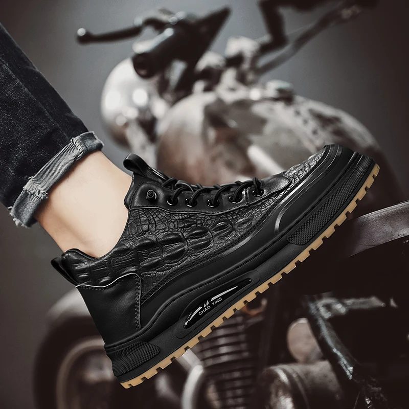 

Men's Leather Flat Mid-top Retro Style Fashionable All-season New Durable Lightweight Lace-up Casual Plus-size Work Boots