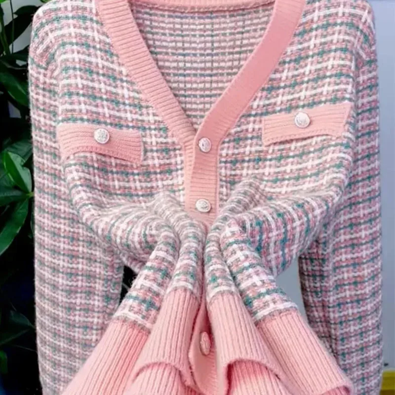 

Новый короткий стильный вязаный свитер соответствующего цвета, женские кардиганы, осенний клетчатый кардиган с длинными рукавами и v-образным вырезом, куртка Feminina Top