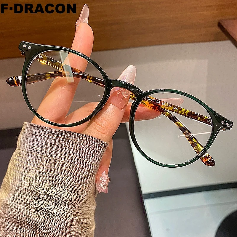 

Ultra Light 10g Round Eyeglass Frame Retro Men's And Women's Eyeglass Frames Anti Blue Light Optical Prescriptio Frame 210575ZM