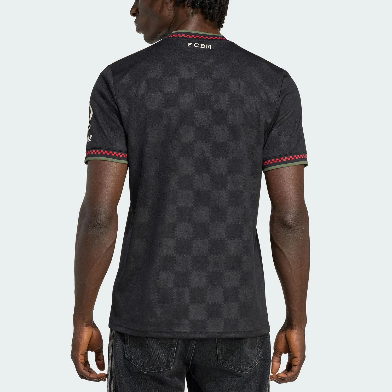 Adidas Originals Authentic Trefoil Men's V-neck Pullover Soccer Breathable Short Sleeve KE6801