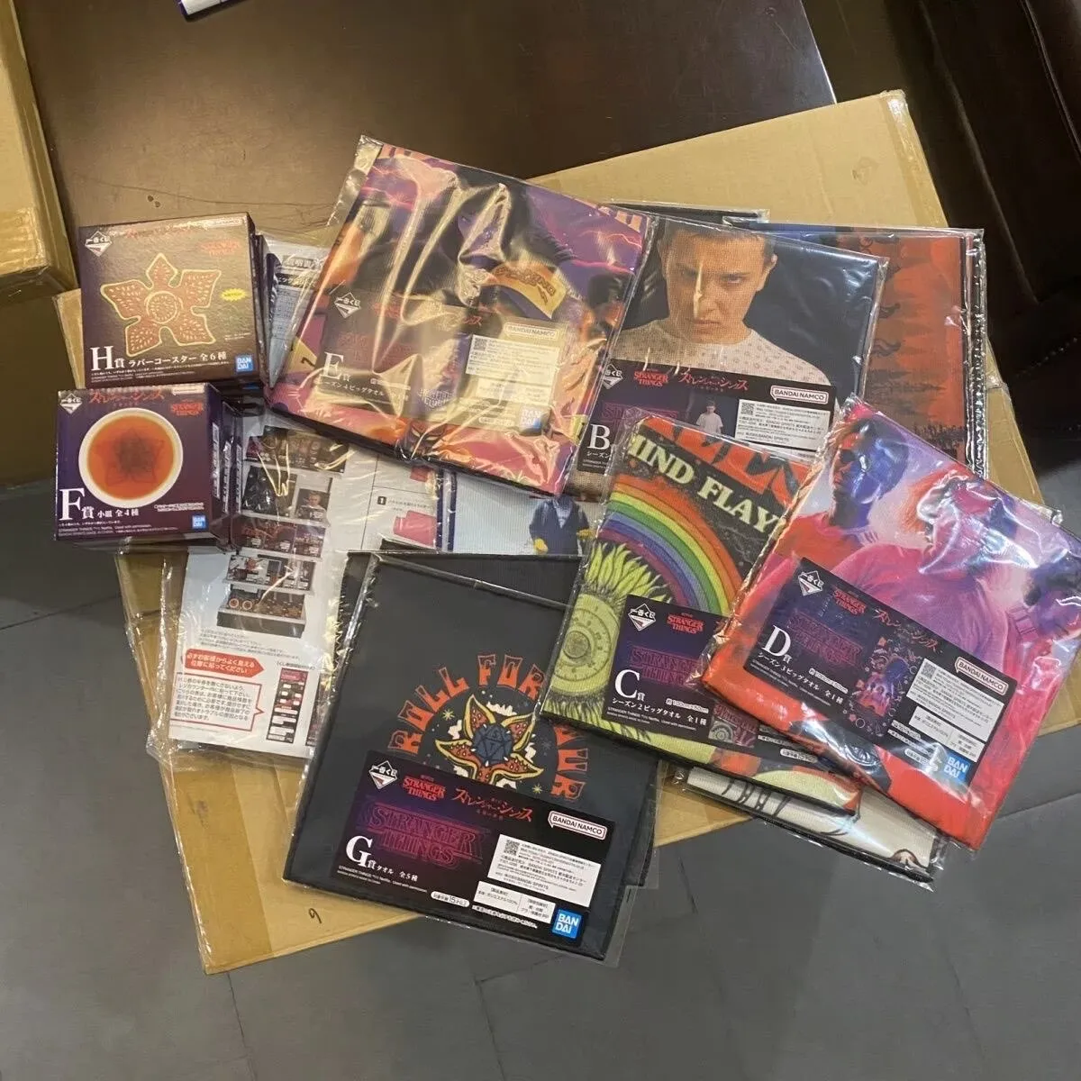 متوفر في المخزون بانداي أشياء غريبة حقيقية أنيمي الشكل النسخة اليابانية عمل الشكل البلاستيكية الوحش عمل نموذج لجسم الأولاد اللعب