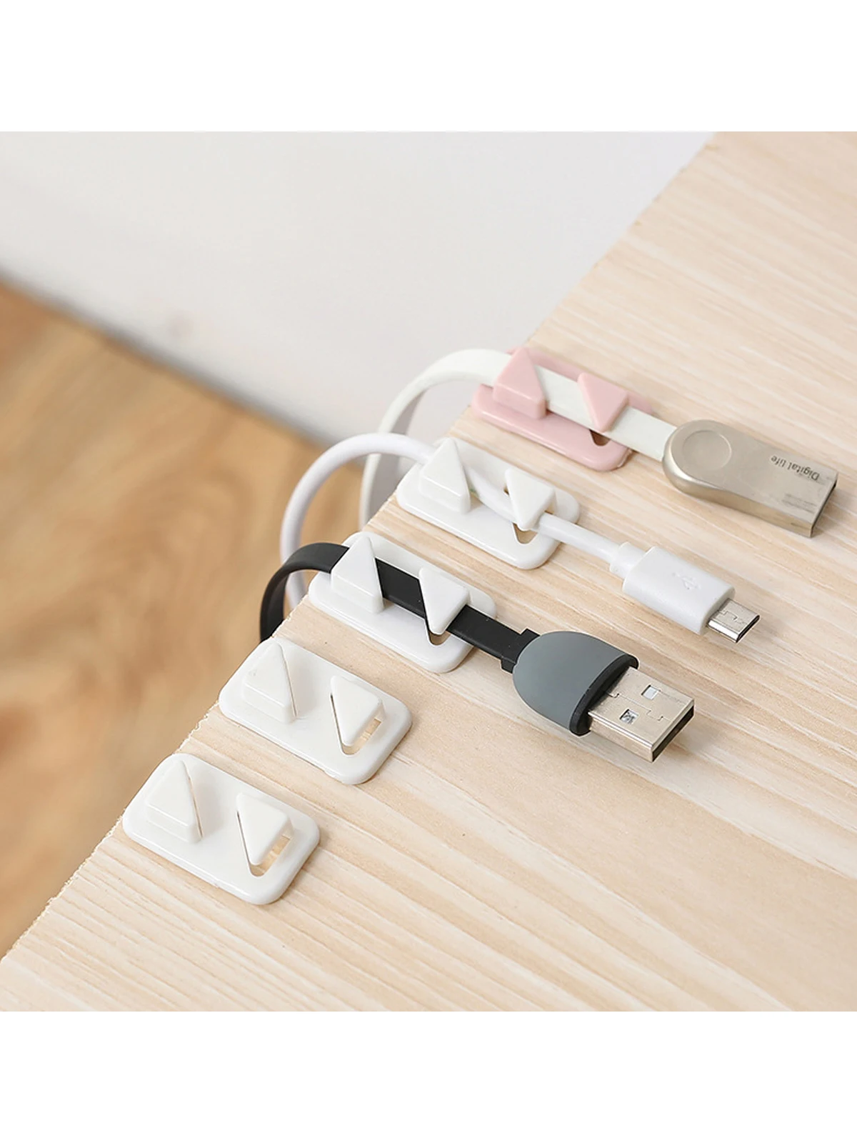 Self-Adhesive Cable Organizer Triangle Wall-Mounted Desktop Cable Management Clip Network Cable Fixator Desktop Wire Sorting Clip