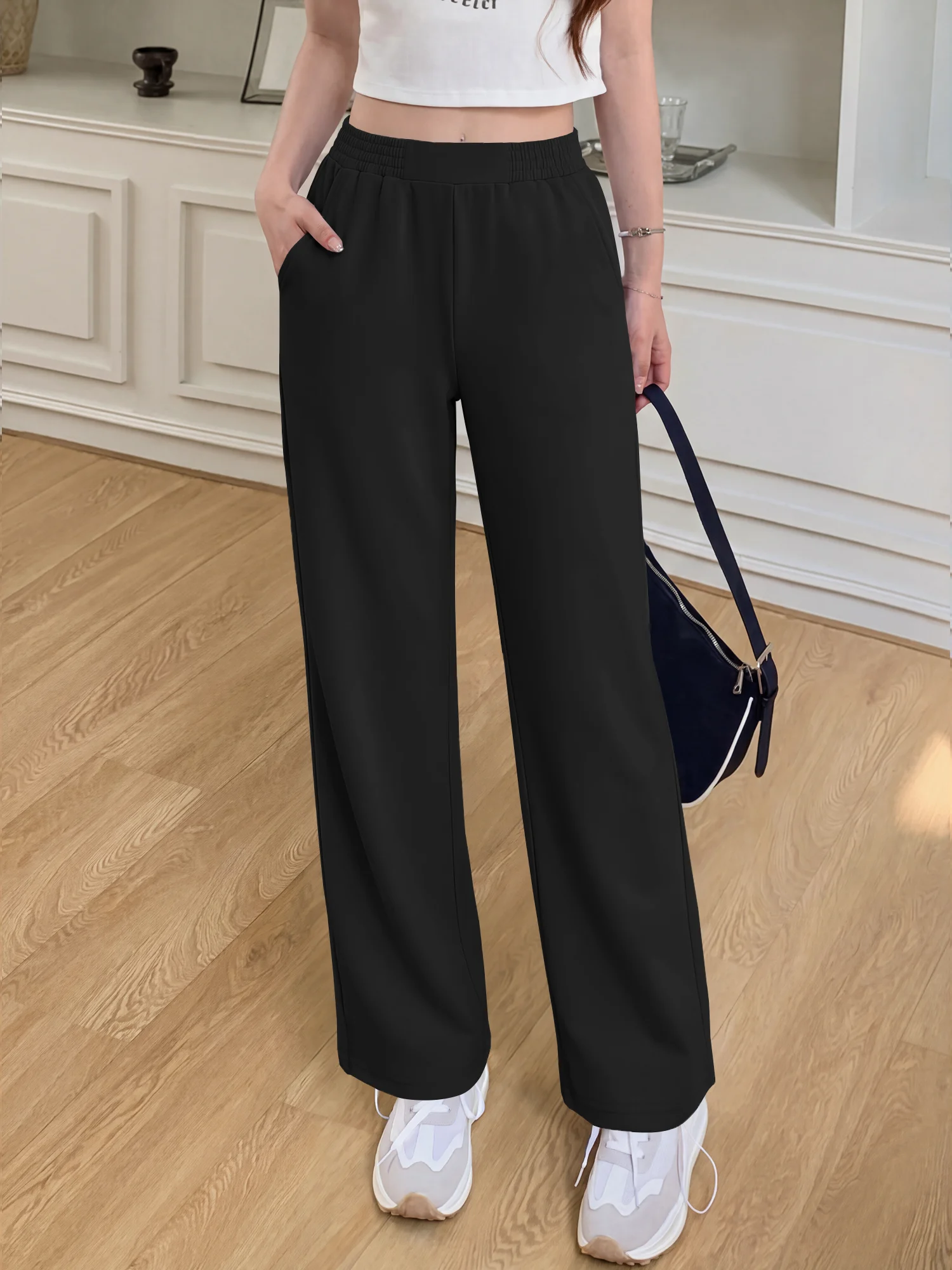 Flexible Activewear Wide Leg Pants, Smooth Comfort Fabric for Camping Trips and Daily Sports Casual Outfits