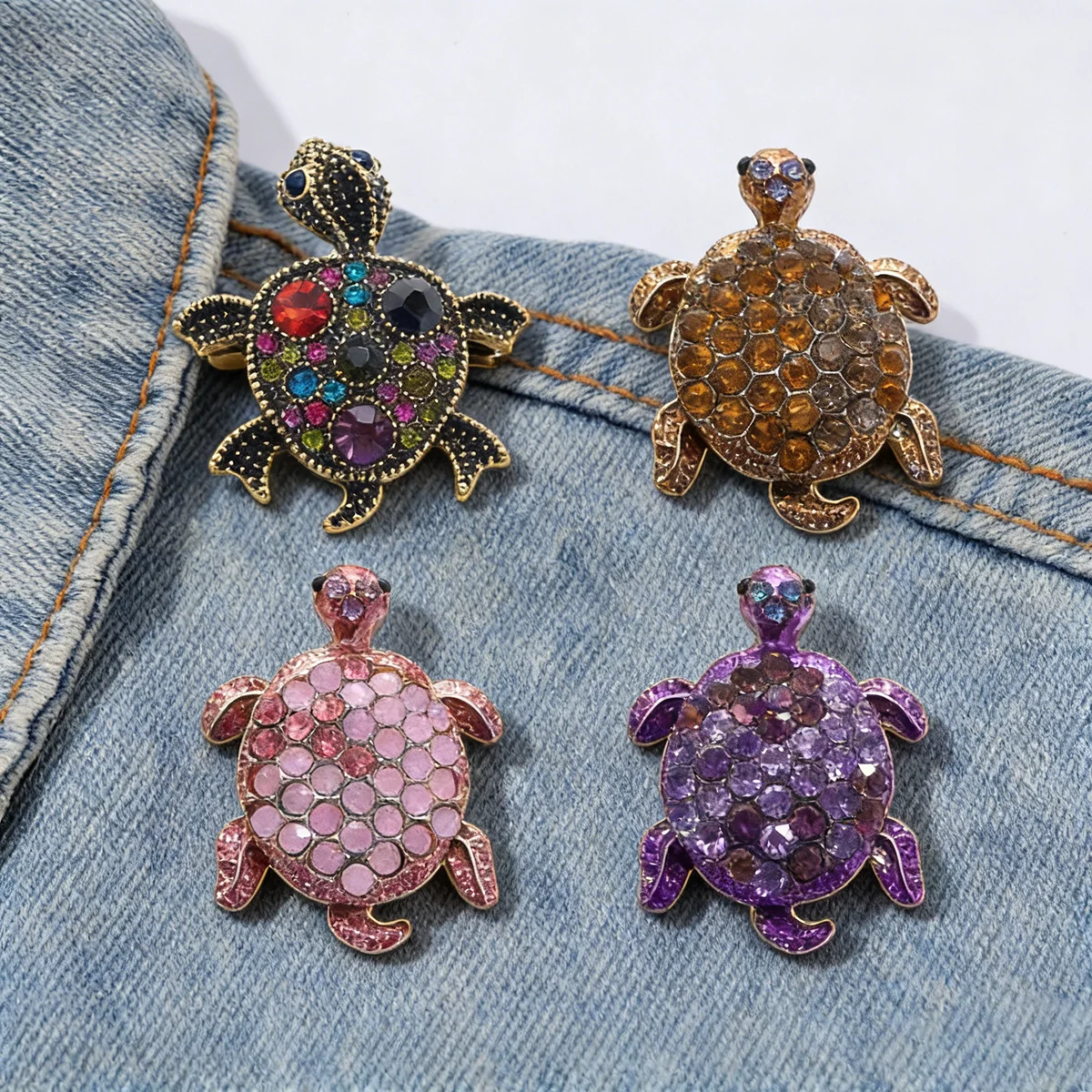 Vintage Rhinestone Cute Cartoon Turtle Animal Brooches For Women Men Clothing Accessories Brooch Pins Charms Party Jewelry Gifts