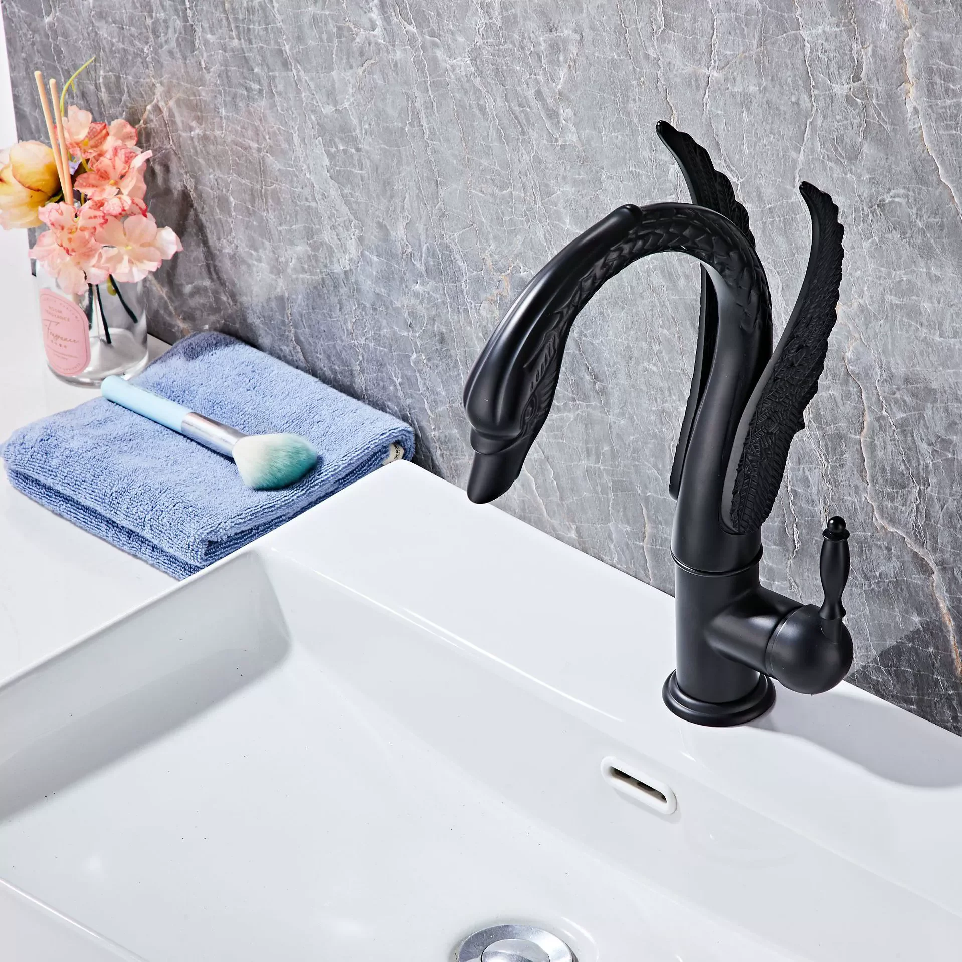 

Swan Basin Faucet Luxury Gold Europen Style Brass Swan Design Bathroom Sink Faucet Hot And Cold Water Tap Mixer