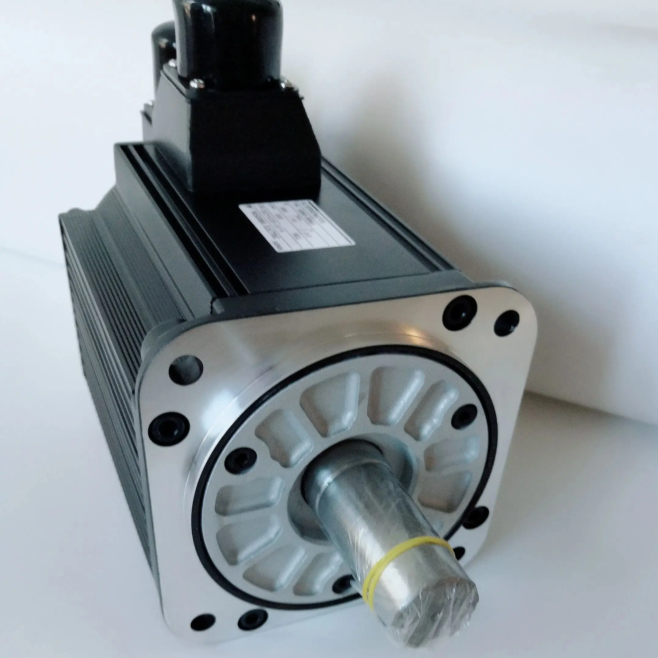 SGMS-30A6A nuevo servomotor SGMS 30A6A, envío rápido