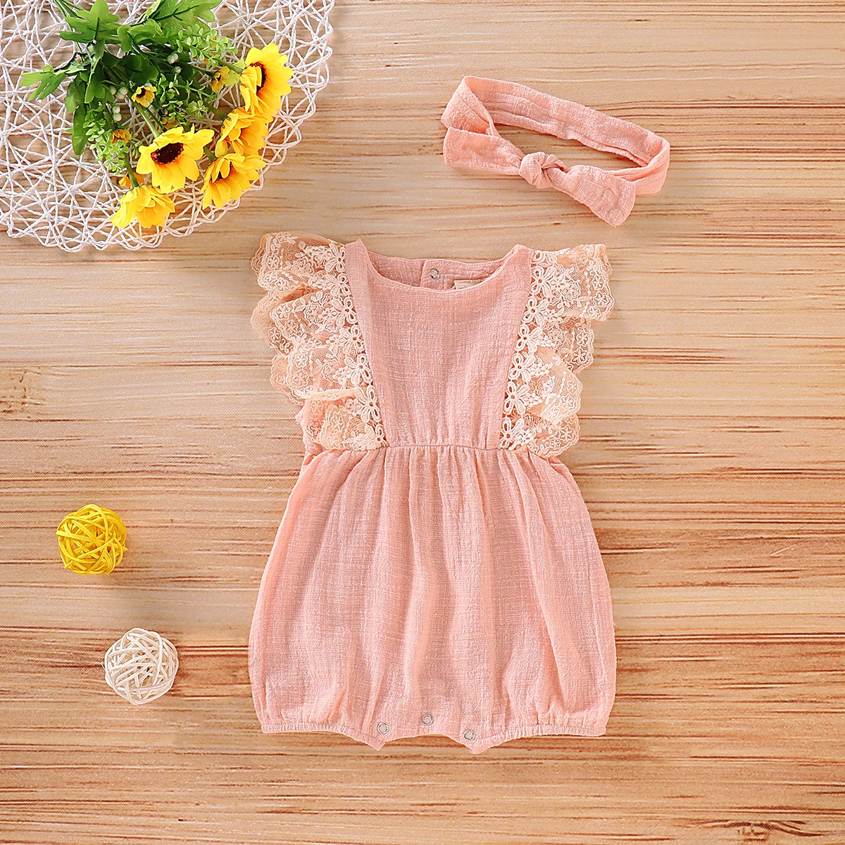 Newborn Baby Girl Solid Round Neck Lace Bodysuit and Headband Suitable for Cute Baby Girls Aged 0-18 Months Summer Bodysuit