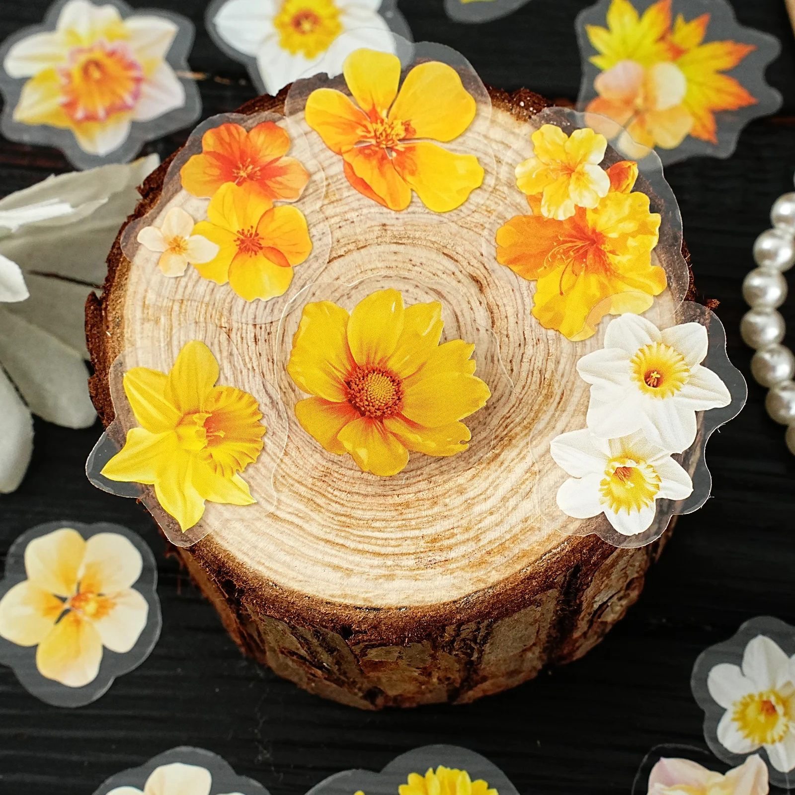 Etori Life Ciepłe i Jasne Żółte Naklejki Akwarelowe z Kwiatami 50 szt. Chryzantemy z Zielonymi Liśćmi do Laptopa, Telefonu, Albumów Fotograficznych, Dekoracji Biurka, Papierowe Torby na Prezenty, Opakowania na Pudełka Prezentowe, Dekoracji Pokoju, Artykułów Szkolnych, Imprezy Artystyczne, Naklejki Zabawki, Prezenty dla Przyjaciół