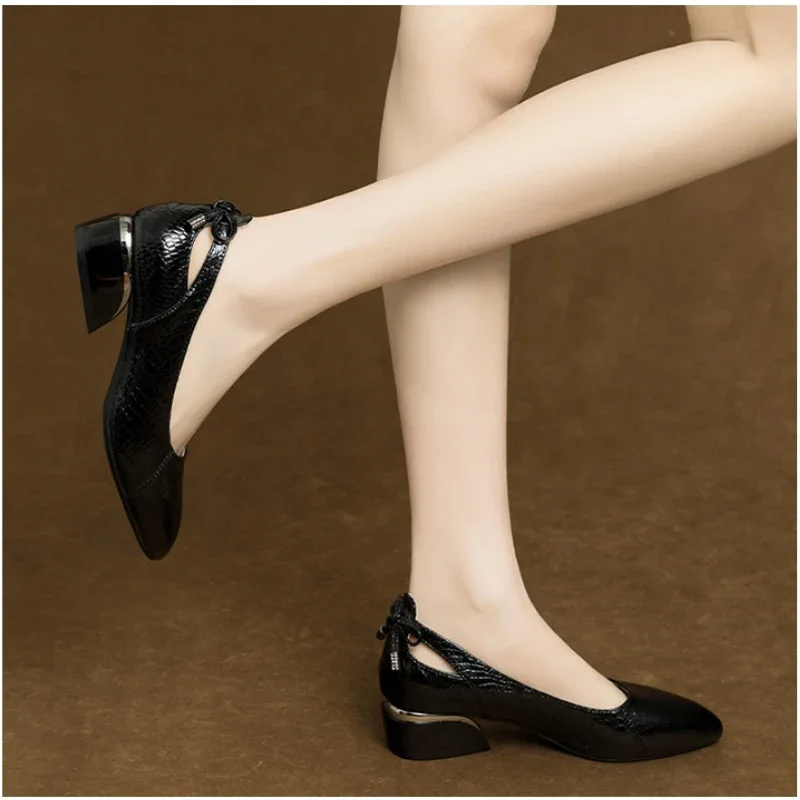 2024 New Soft Leather Shallow Mouth Single Shoes Women\'s Thick Heel Pointed Bow Low Heel Women\'s Shoes Versatile Scoop Shoes
