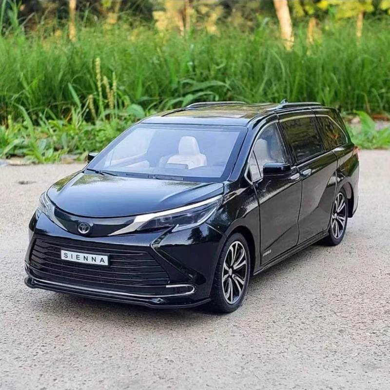 1:24 تويوتا سيينا MPV فان سبيكة Diecasts ولعبة المركبات لعبة معدنية نموذج سيارة الصوت والضوء جمع لعبة أطفال H4
