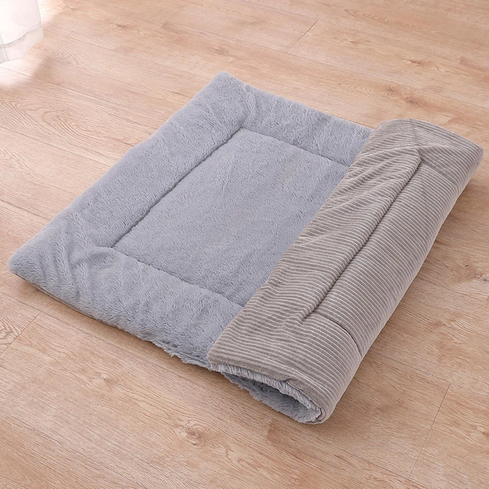 Winter Warm Cat Mat Dog Kennel Soft Deluxe Plush Cat Dogs Mattress Pet Bed Mat With Anti Slip Bottom Pet Universal Cushion