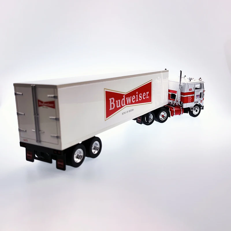 IR 1:43 Scale Diecast Alloy 352 American Trucks Toys Cars Model Classics Adult Nostalgia Souvenir Ornaments Gifts Static Display