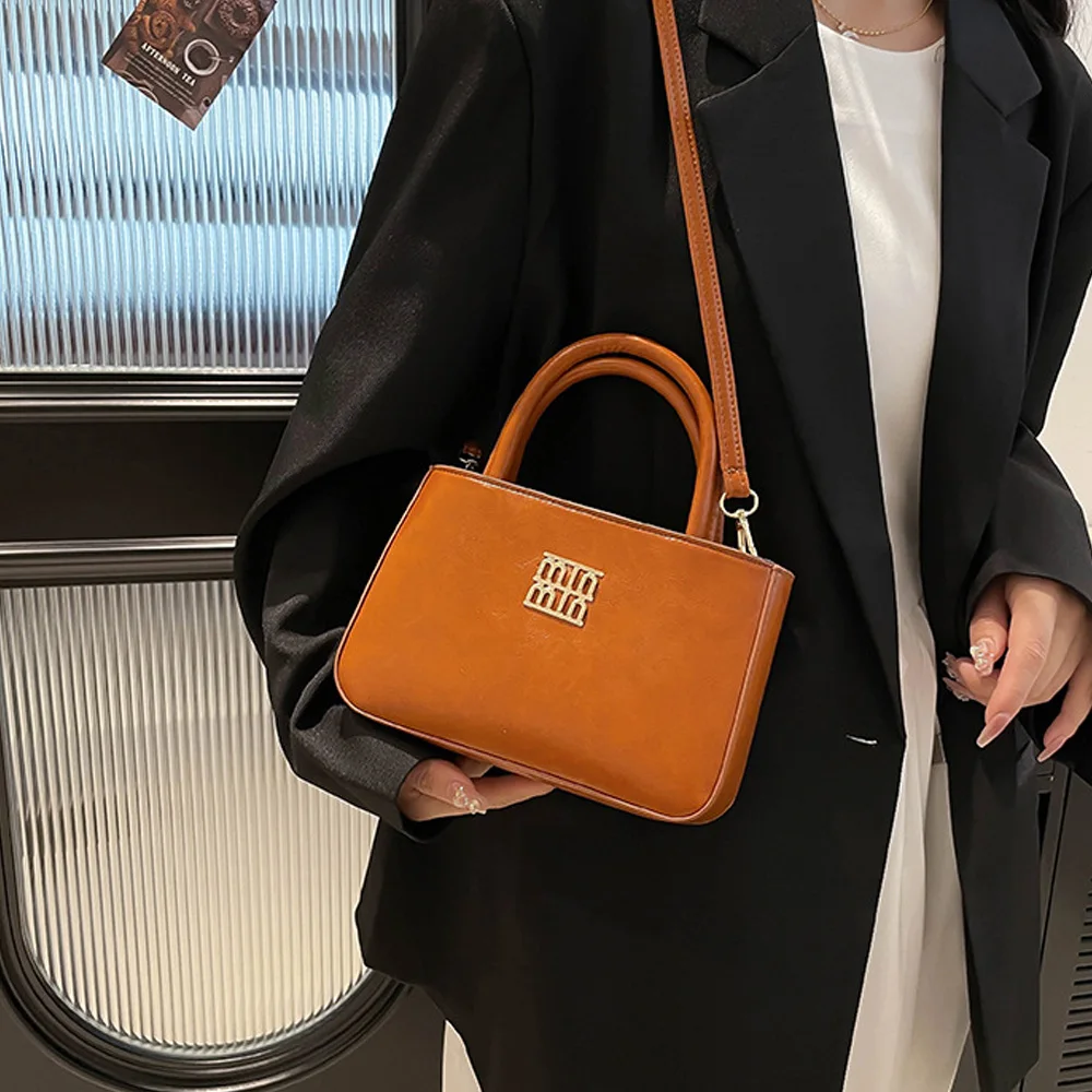 

​ ​ Трендовая квадратная сумка из нержавеющей стали 2025 года, шикарная женская сумка через плечо с ручкой сверху и сумка через плечо, модная микрокарноска ​