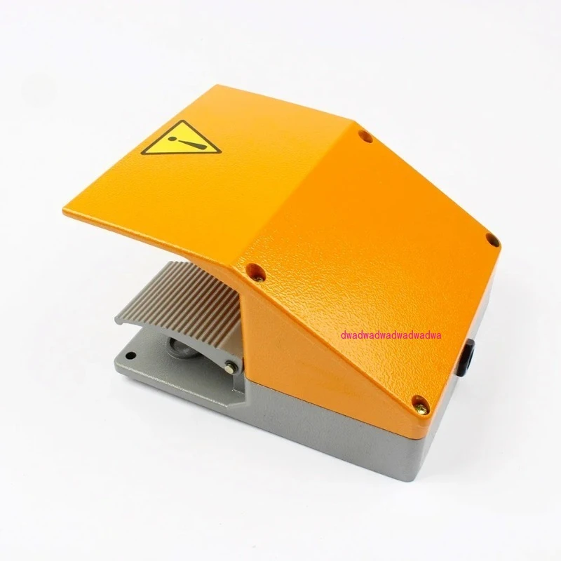 

YDT1-15 Ножной переключатель Педаль Ножной переключатель 250 В 380 В 10 А с двойной педалью для гибочной машины