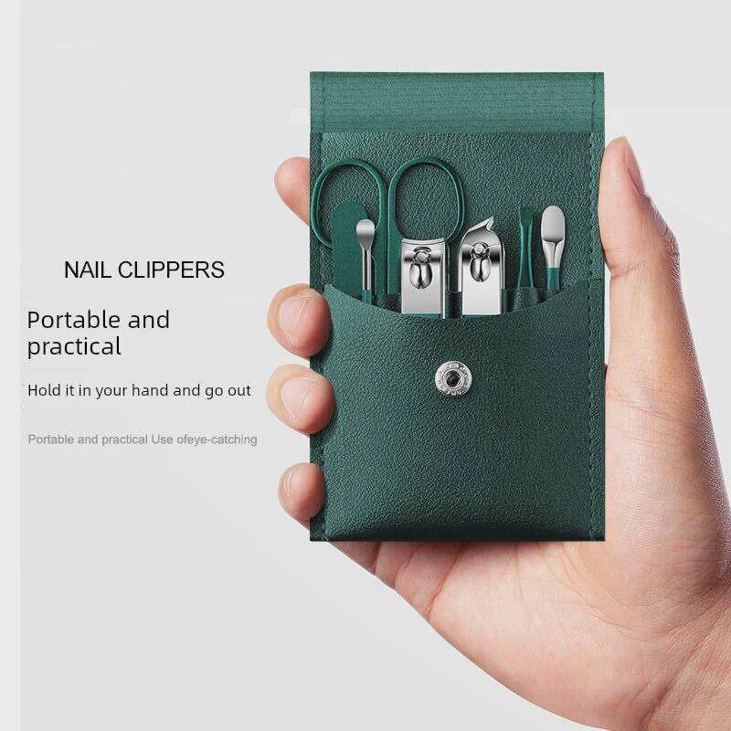 

New 7Pcs Portable Luxury Manicure Sets Pedicure Kits Colour Nail Clipper Set Personal Care Tools Eyebrow Scissors