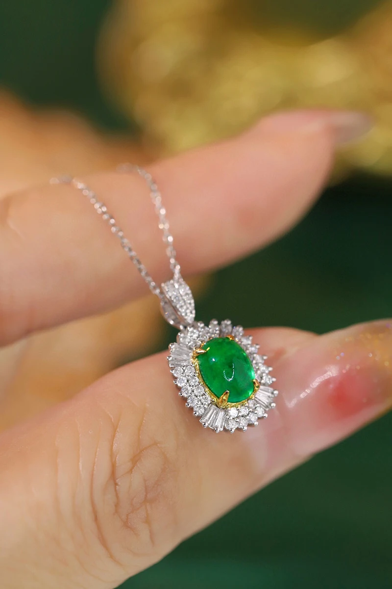 KUGG 100% 18K White Gold Necklace Natural Diamond Natural Emerald Pendant Necklace for Women Luxury Elegant Style Party Jewelry