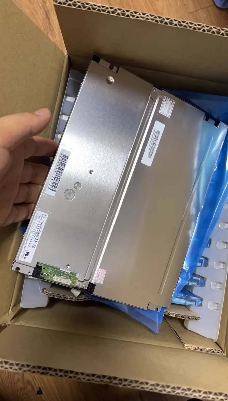 10.4 inch NL6448BC33-70 LCD Screen Display Panel ,stock test shows normal