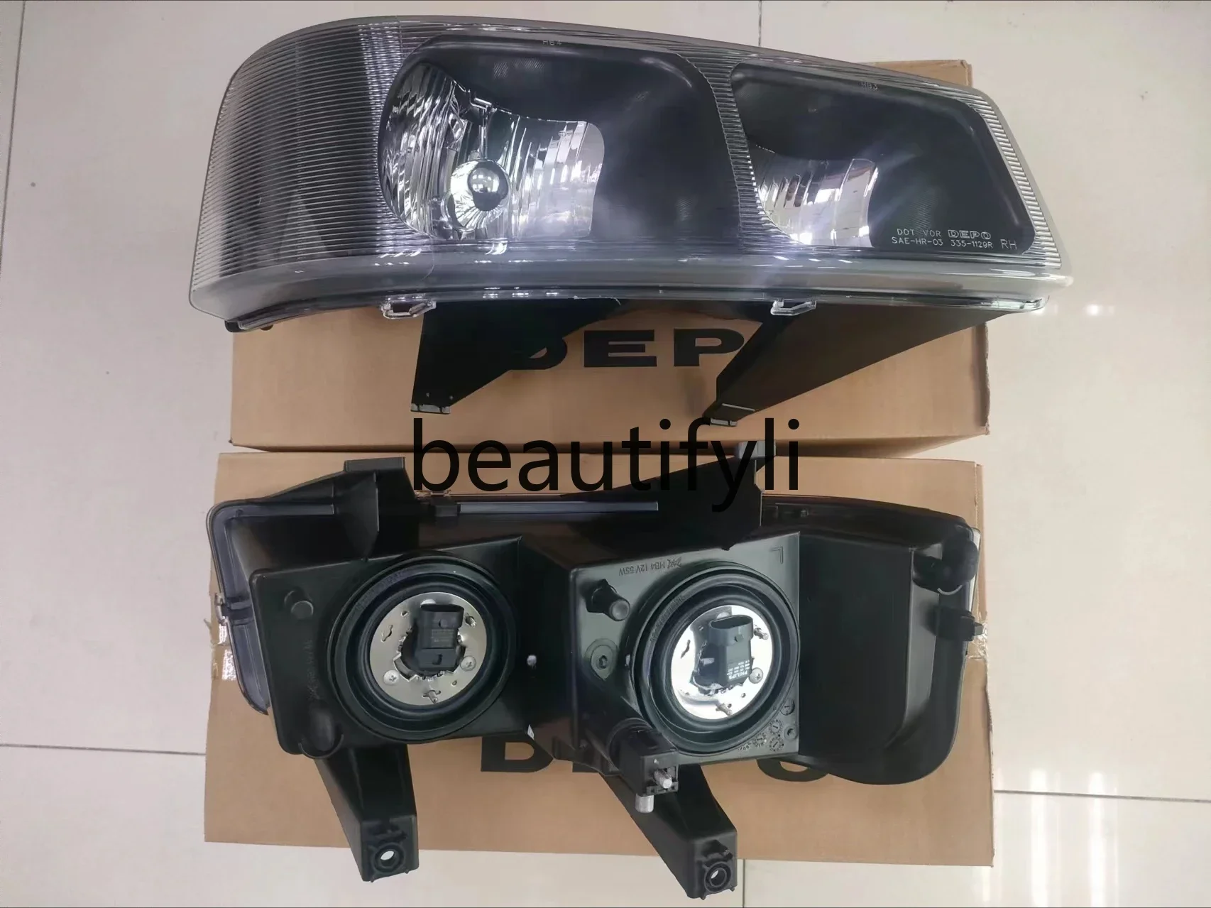 

lt6351 GMC RV, headlight assembly, headlights, lights, lampshade, brand new assembly