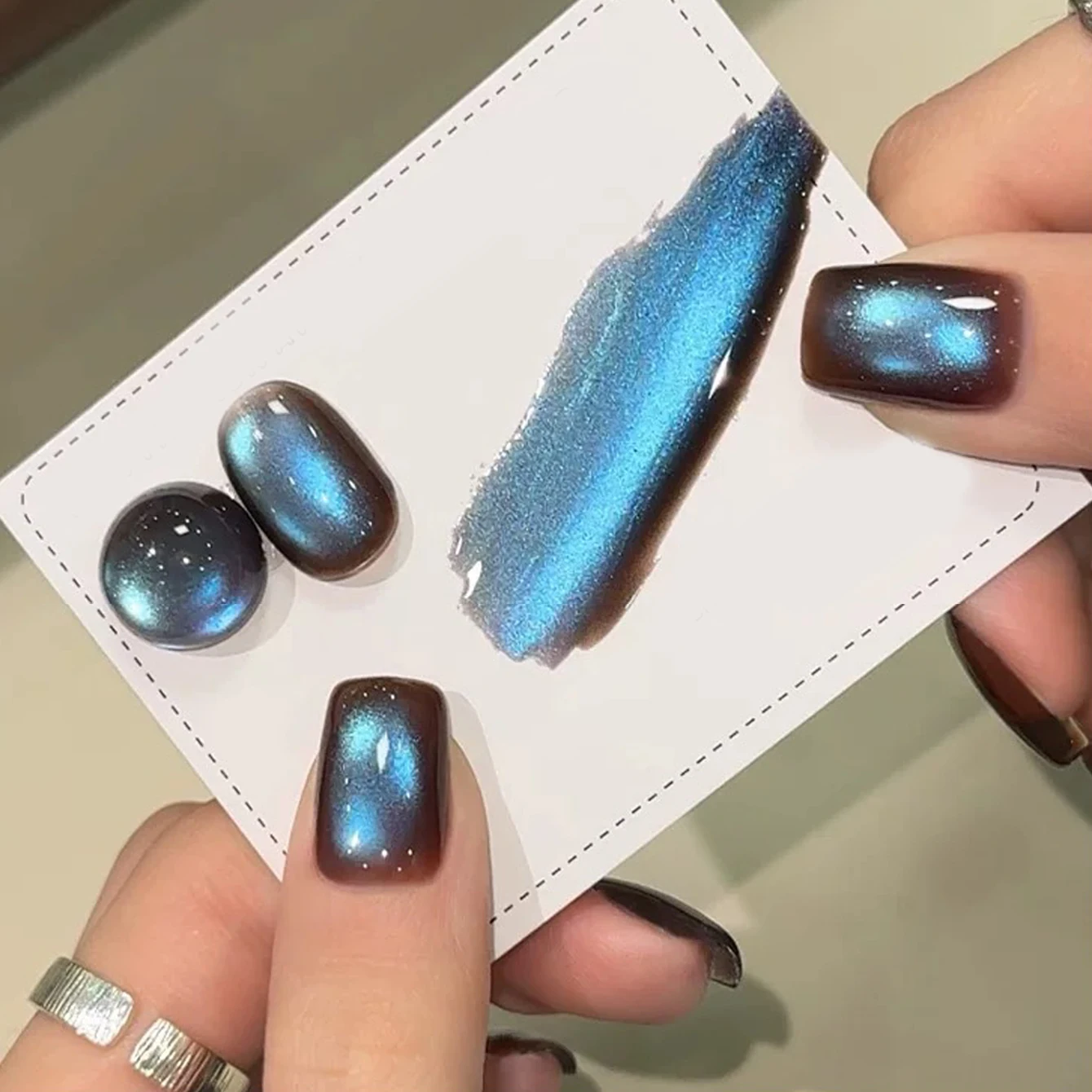 

10ML 1PCS 2026 New Winter Popular Blue Nails Brown Nails Glass Bead Magnetic Cat Eye Nail Polish Gel French tip Nails Nail Art