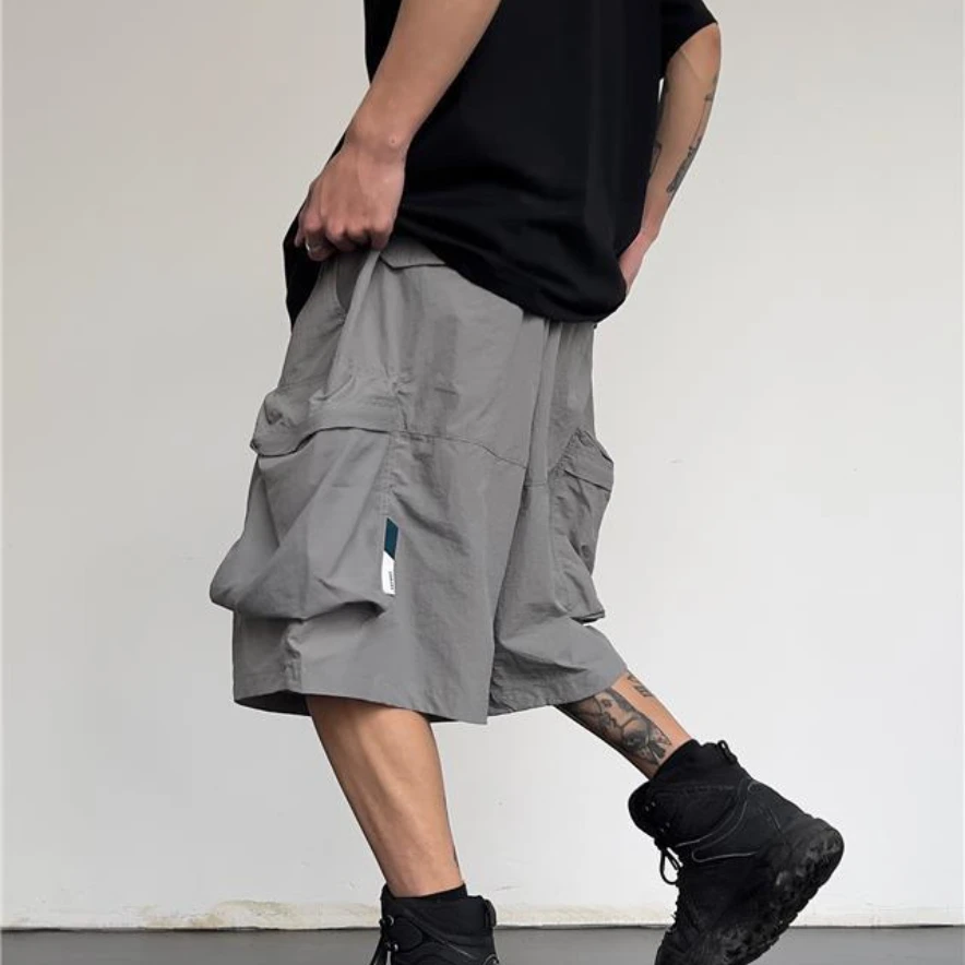 Korean Summer New Hip-hop Big Pocket Cargo Shorts for Men and Women Street Y2K Personalized Loose Wide-leg Five-quarter Pants