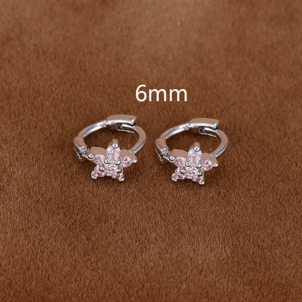 2er-Set schlichte, modische Blumen-Huggie-Creolen 6MM 8MM mit kleinen Zirkonia-Kristallen für Knorpel- und Ohrstecker-Piercings – Detail 16