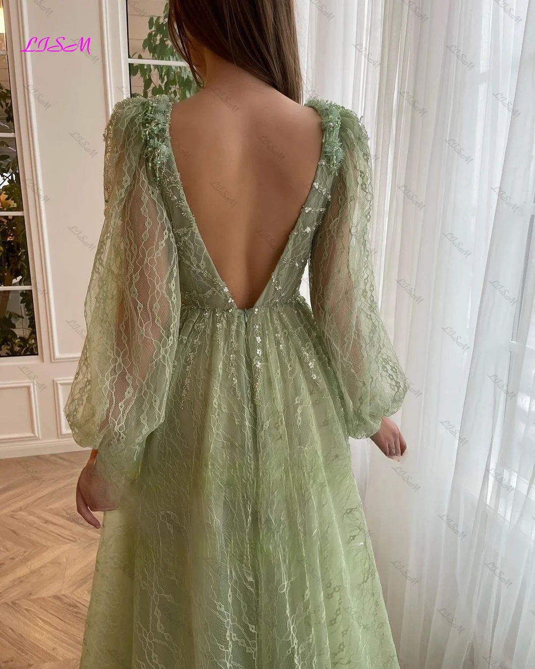 Luxury Beaded Crystals Prom Dresses 2023 Green Lace Appliques Long Sleeves Evening Dress A-Line Saudi Arabic Women Party Gowns