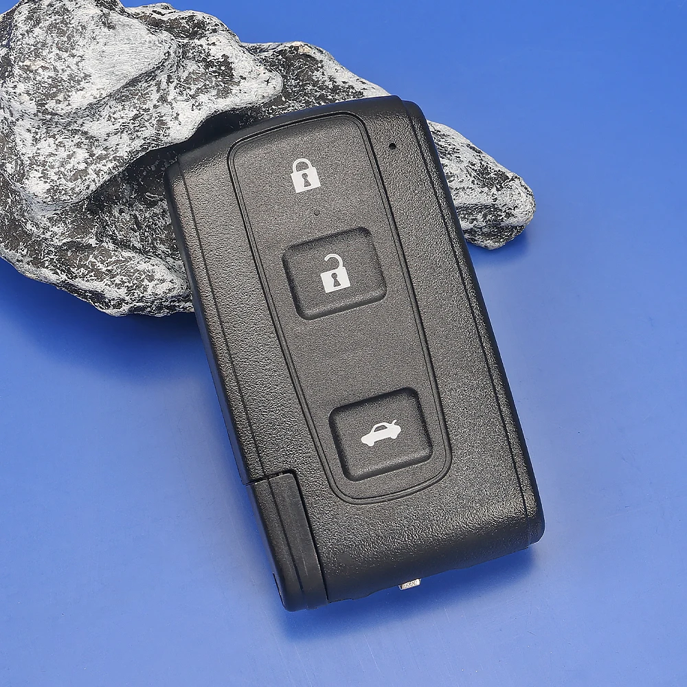Leo Car Smart Remote Key Shell, the Latest Style, Is Used 3 Button for Toyota CROWN Prius Vers Corolla