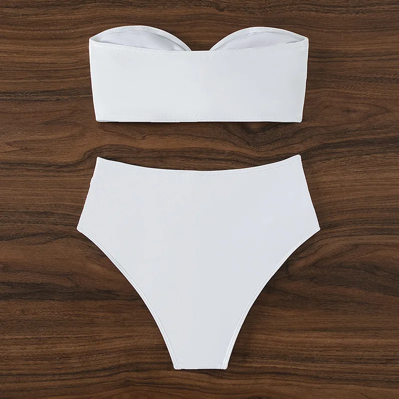 Bikinis bandeau blancos con flores en 3D para mujer, traje de baño de dos piezas de cintura alta, bañador con Tanga acolchado, traje de baño sexy