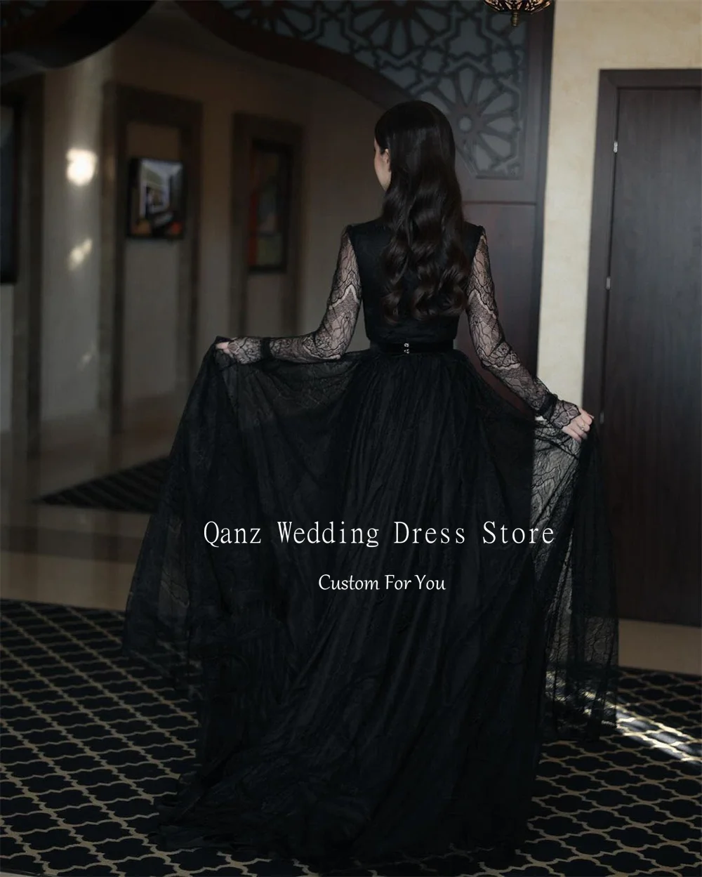 Qanz gaun malam hitam lengan panjang Arab Saudi, gaun acara Formal garis A Tulle disesuaikan leher tinggi renda