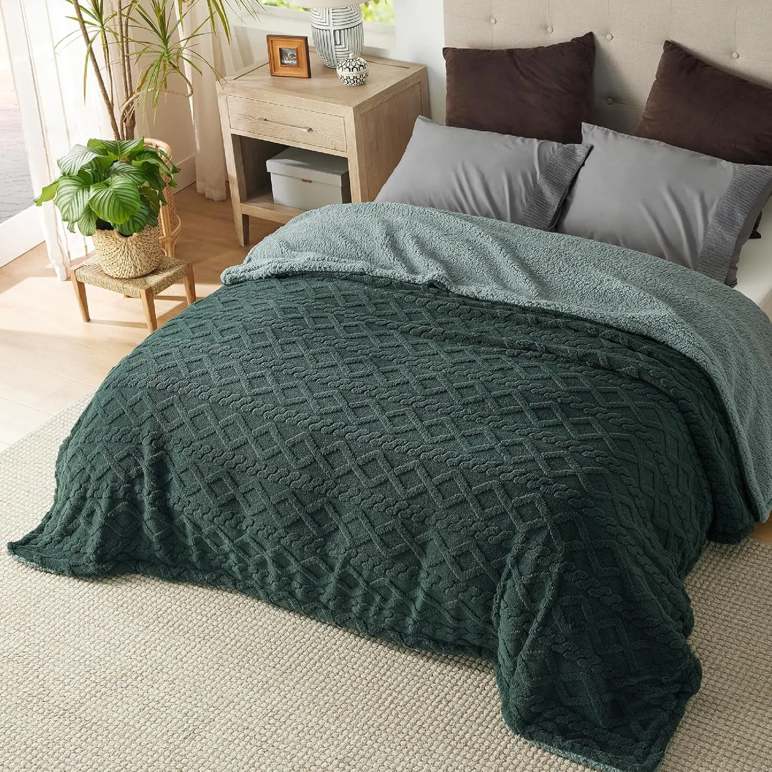 

Sherpa Queen Size Blanket For Bed - Fleece Soft Cozy Fuzzy Cable Blankets For Women, Thi Warm For Winter And All Seasons, Dark