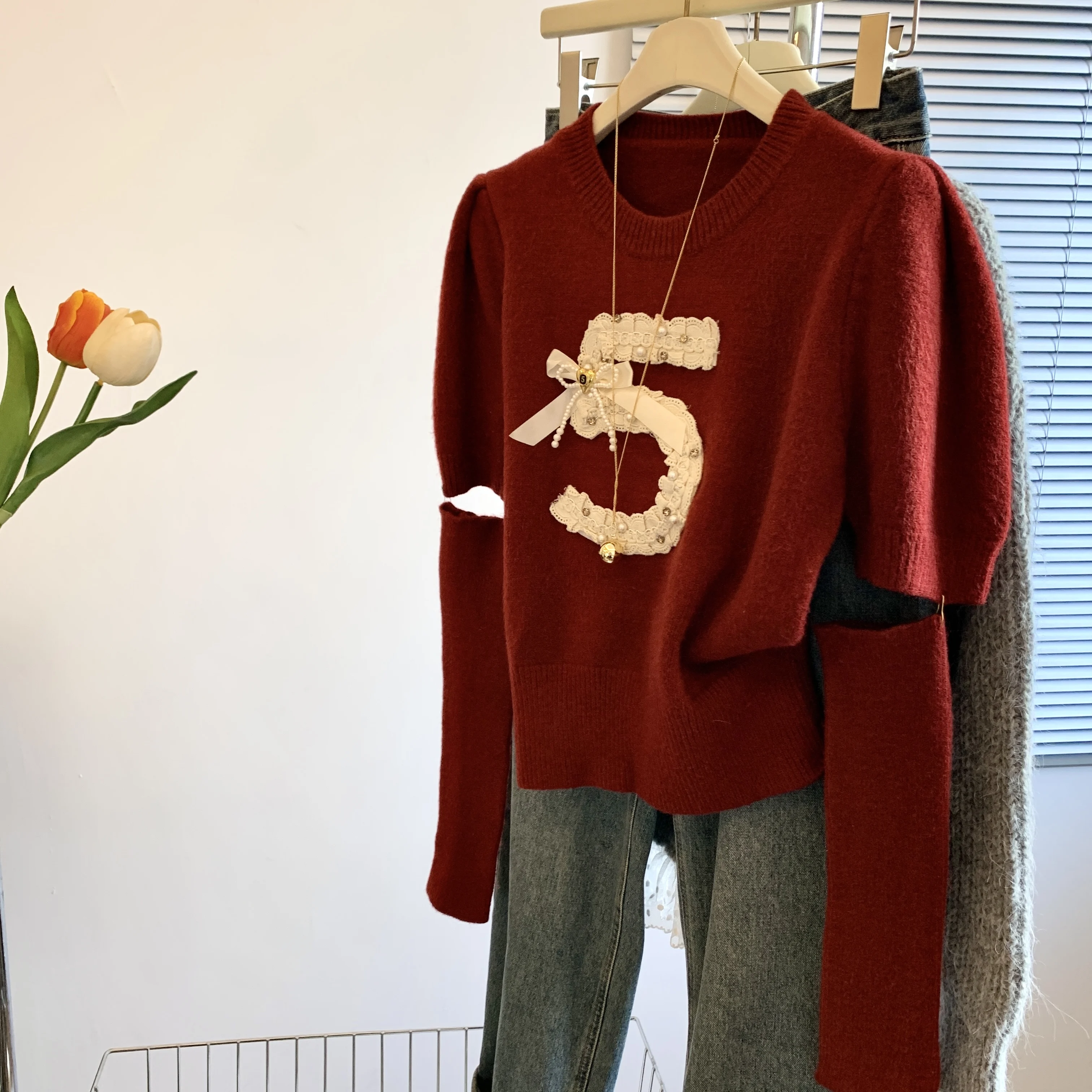 

Women's Red Bow Digital Embroidery Beads With Sleeves Sweater 2000s American Christmas Short Autumn And Winter Knitted Sweater
