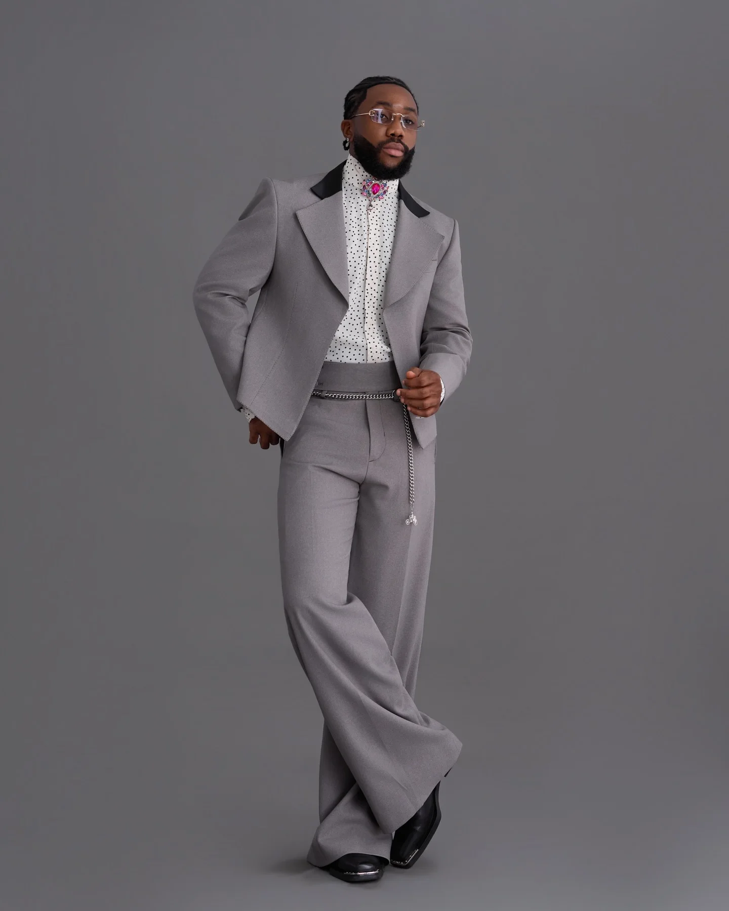 

Spring Grey Men Suit Set 2 Piece Short Blazer+Pants Cotton Prom Wedding Tuxedos Coat Customized Formal Office Fashion Jacket