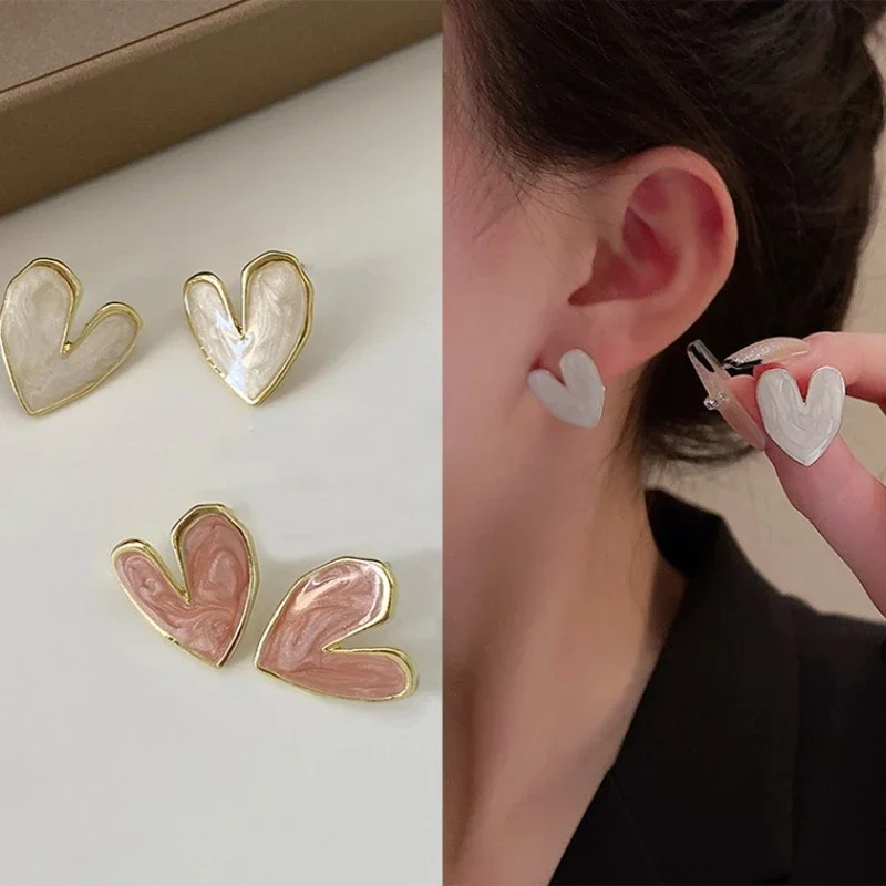 Classic Silver Needle Vintage Simple Love Heart Stud Earrings for Women Temperament White Enamel Cute Earring Korean Jewelry