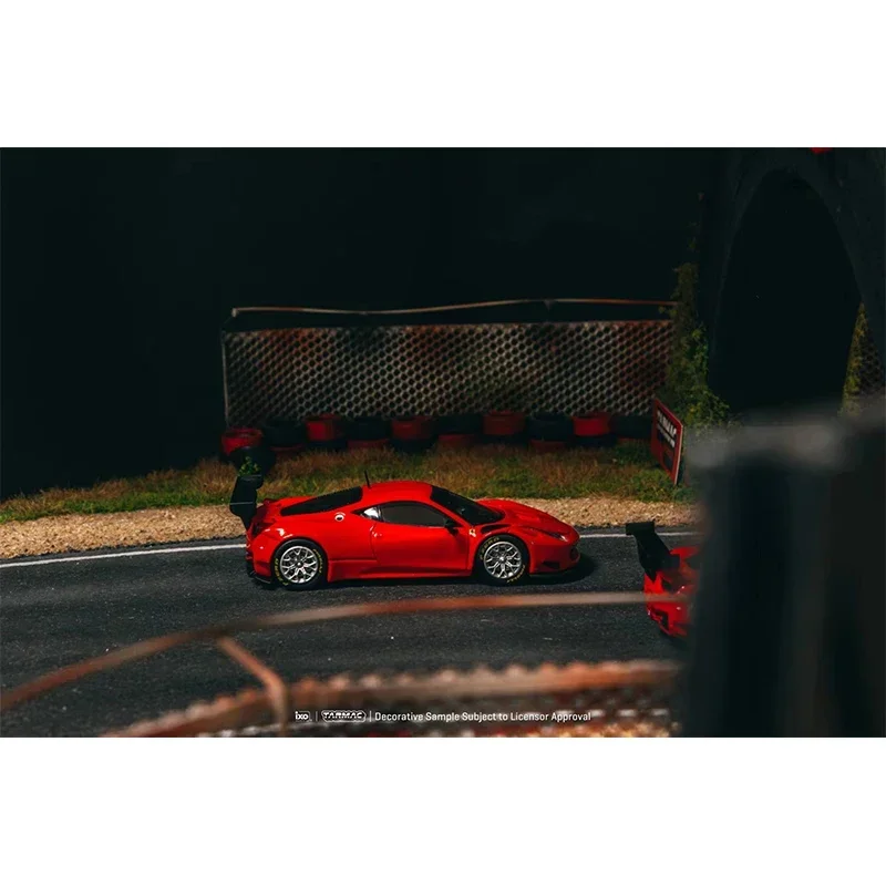 

TW In Stock 1:64 458 Italia GT3 Red Diecast Car Model Collection Miniature Toy Tarmac Works