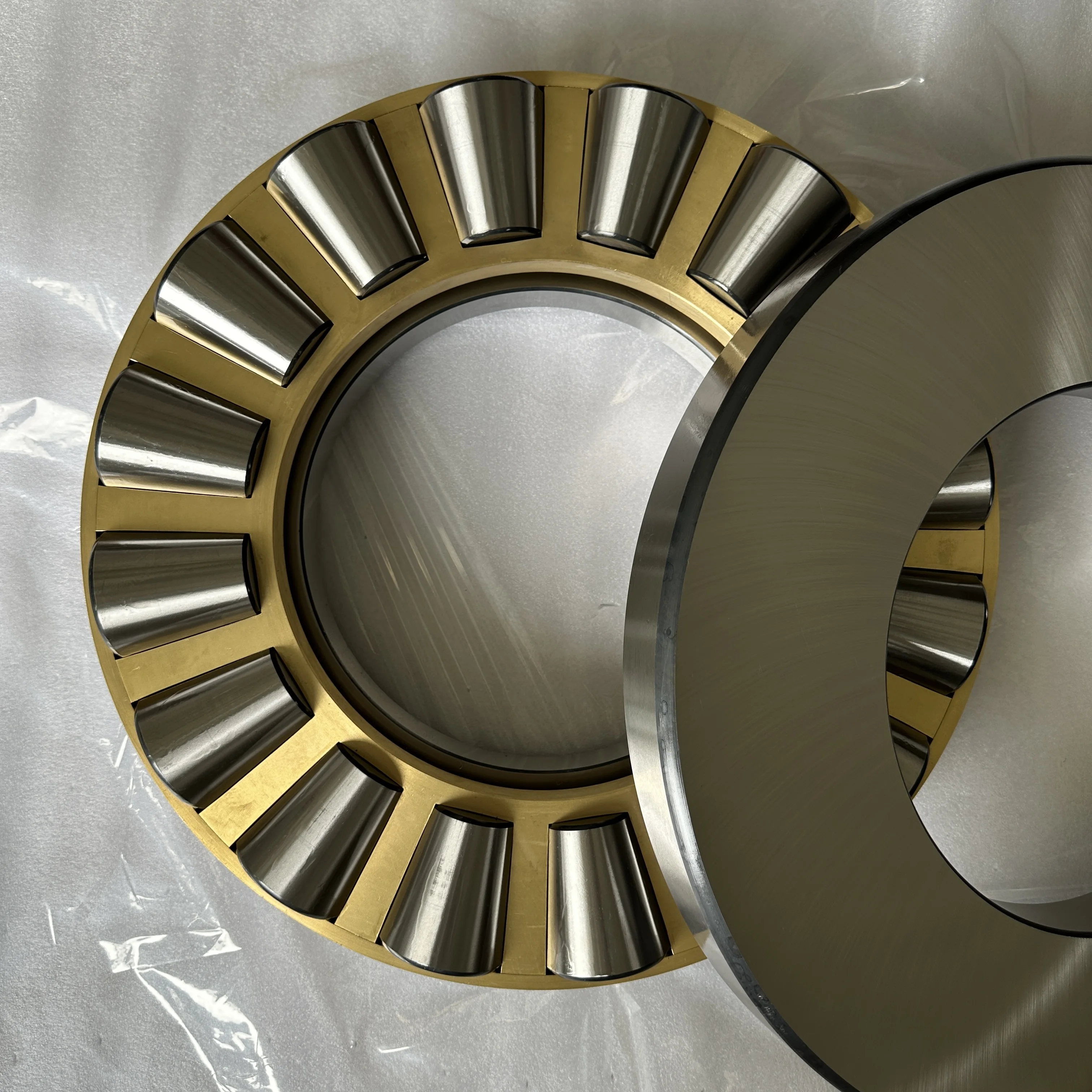 Tapered thrust roller bearings Iron 99456 large bearings Mud pump bearings in the field of oil drilling