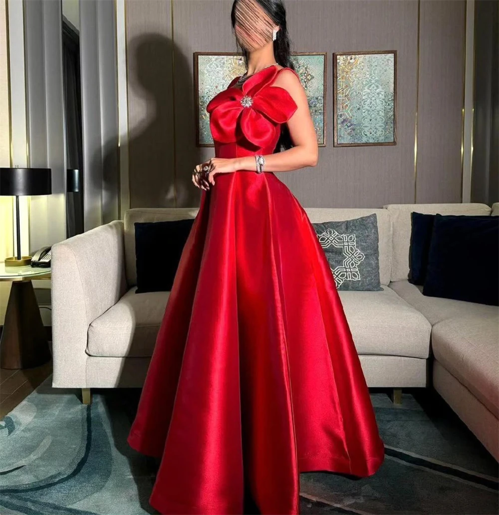 Robe de soirée personnalisée classique en Satin rouge, sans bretelles, manches cape, ligne a, longueur au sol, avec des Appliques de perles, robes de soirée