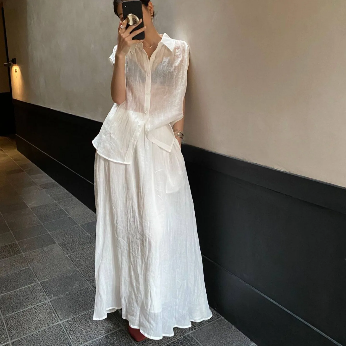 

Fashionable Casual Sleeveless Silhouette Two-Piece Set Elegant Long Holiday Skirt Versatile Simple Shape Korean Style Women's...