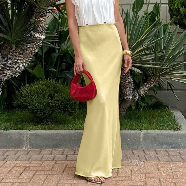 

Women's Satin Hanging Yellow Half Skirt, High Waist and Hip Hugging Skirt, Long Skirt 2025 New Style
