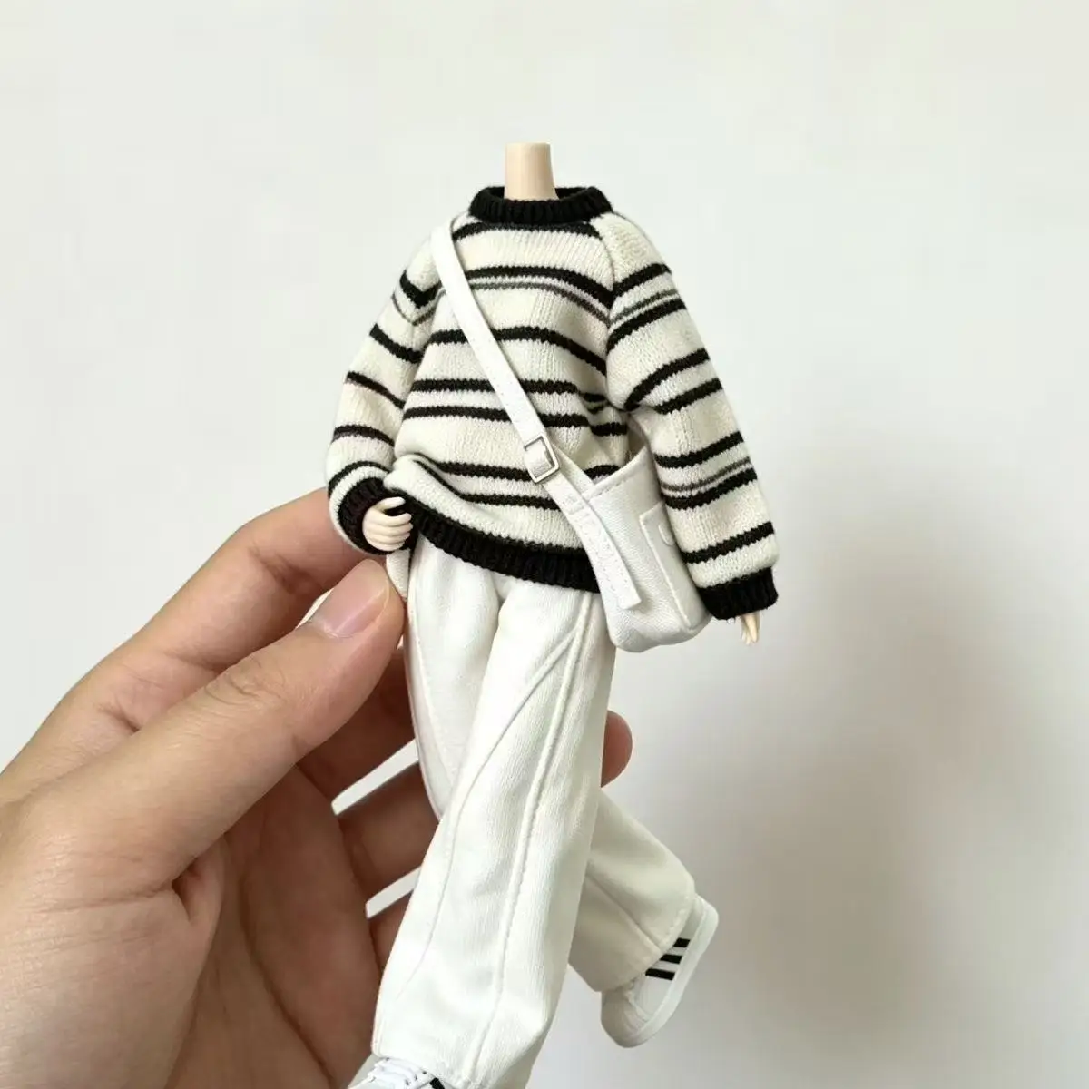 Blythe Doll Clothes Casual Knit Outfit,Striped Sweater Wide Leg Pants with Crossbody Bag,Fit OB22 OB24 1/6 1/8 1/12 Cool Boy Set