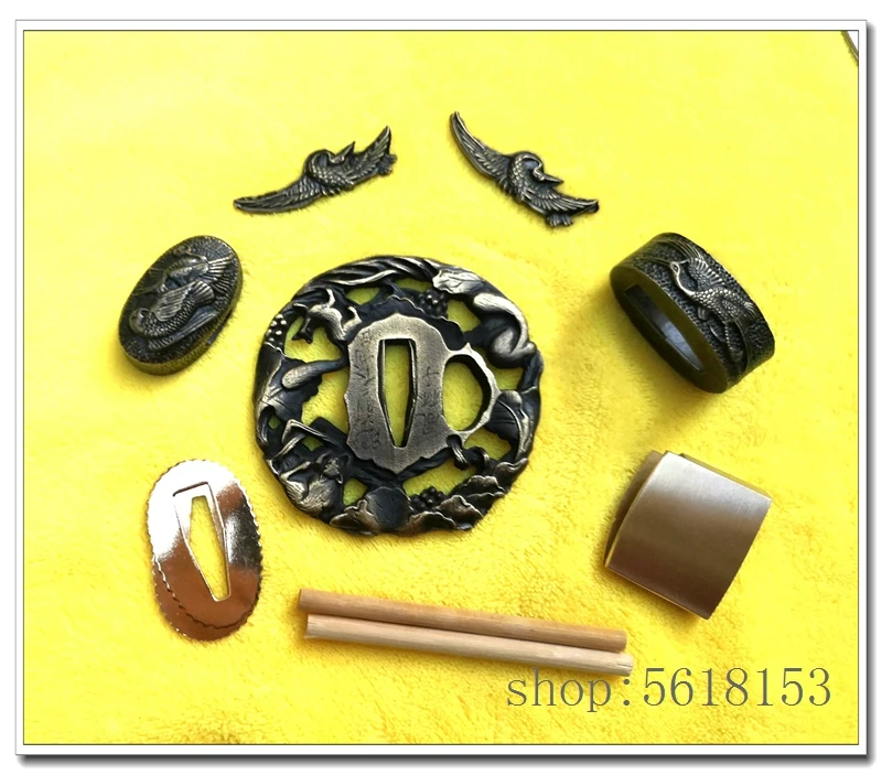 Hige alloy Squirrel tsuba fuchi Menuki For Japanese katana wakizashi tanto