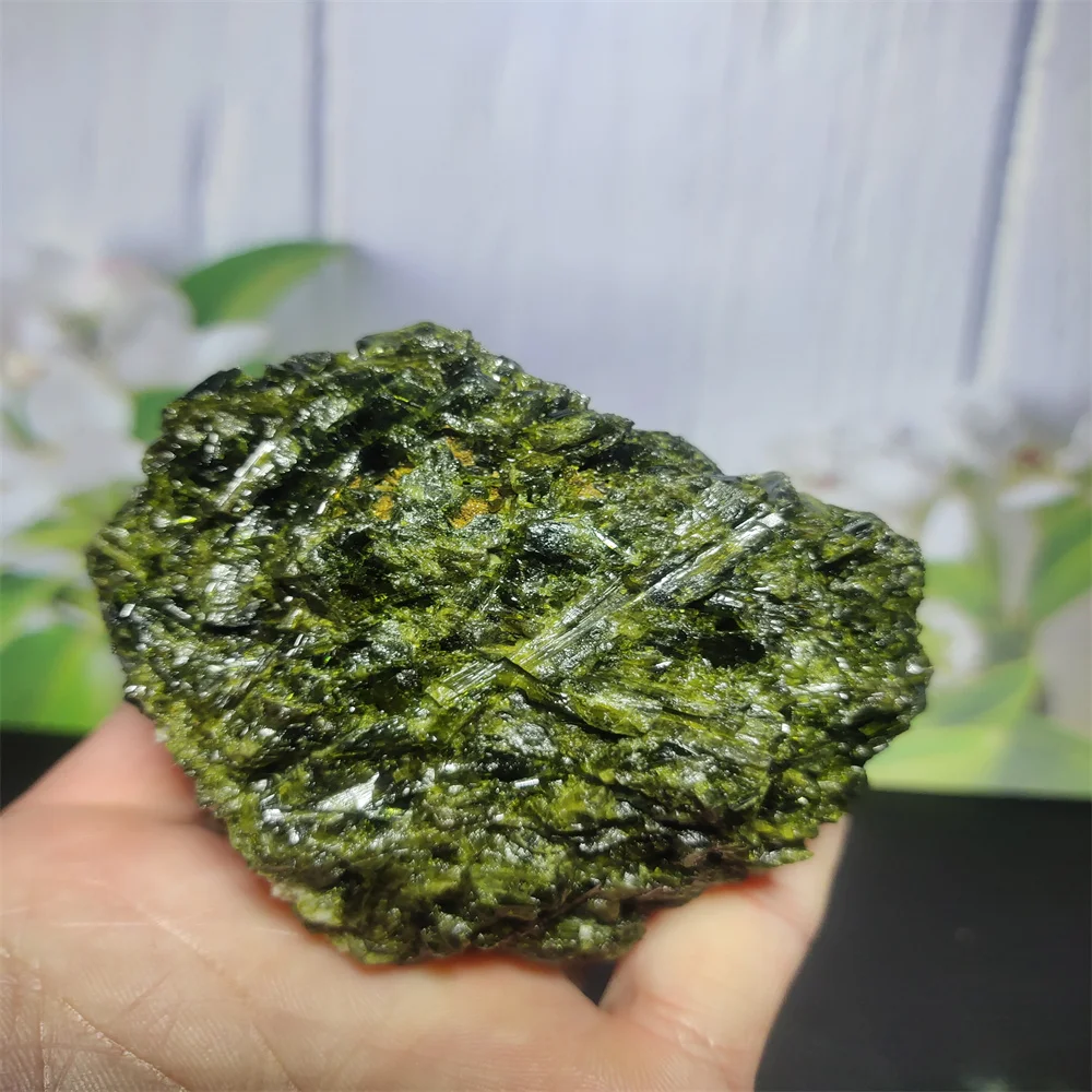 Natural Crystal Green Tourmaline Gem Raw Ore Mineral Specimen Spirit Meditation Healing Stone Gift Home Decoration