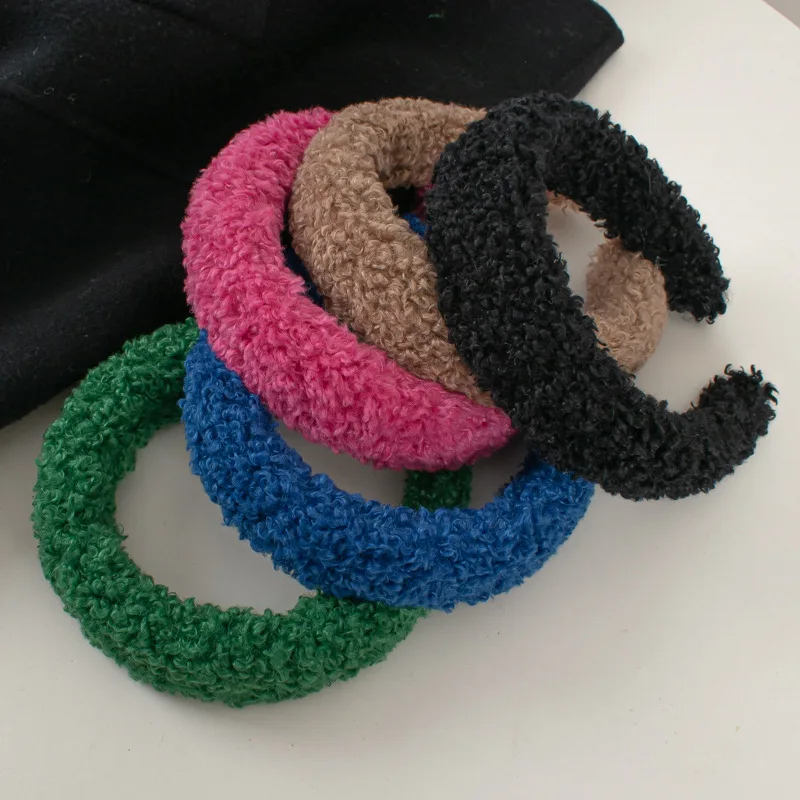 패션 따뜻한 양고기 Hairbands 4cm 와이드 솔리드 컬러 머리띠 여성 일반 솜털 헤어 후프 한국어 스타일 겨울 헤어 액세서리