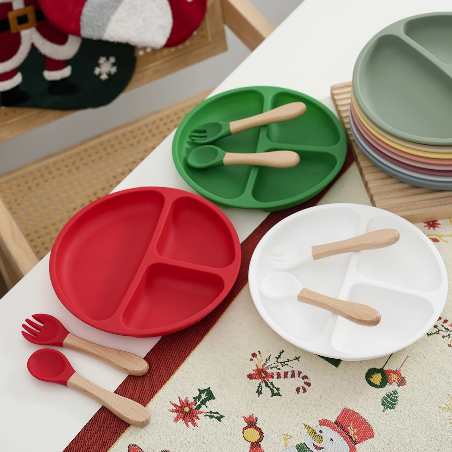 

3PCS Baby Tableware Set Silicone Feeding Dishes Plate With Wooden Handle Spoon Fork Training Utensils Children Dinnerware