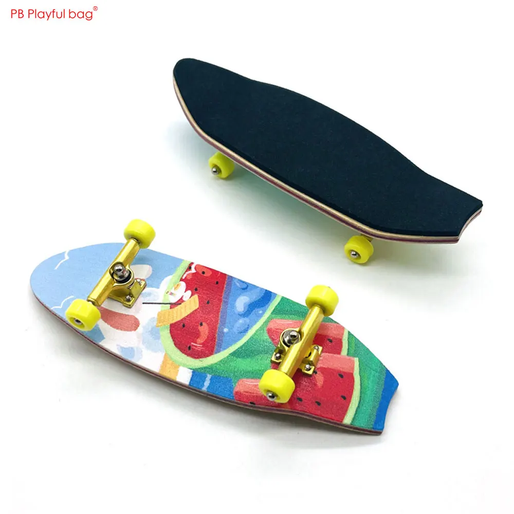 Maple Deck Fingerboard diversi modelli di cartoni animati Mini Finger Surfboard giocattoli di intrattenimento creativo TS48