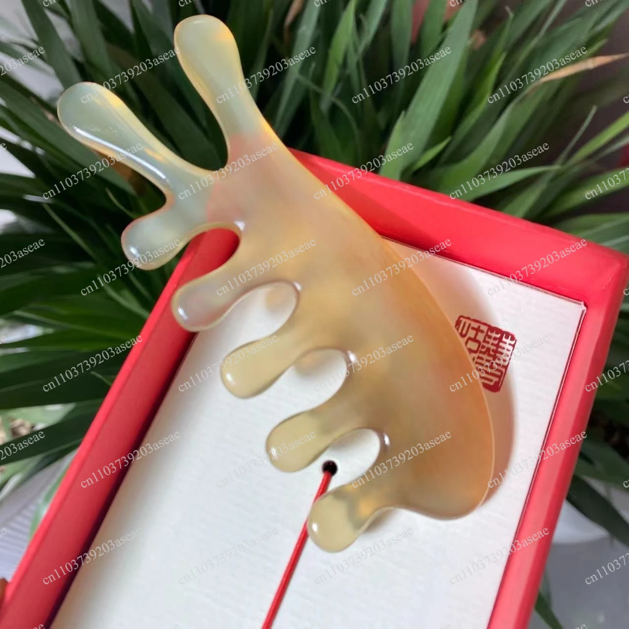 Horn comb, scraping comb, massage, meridian comb, nose scraping, beautiful nose device, multi-functional acupuncture