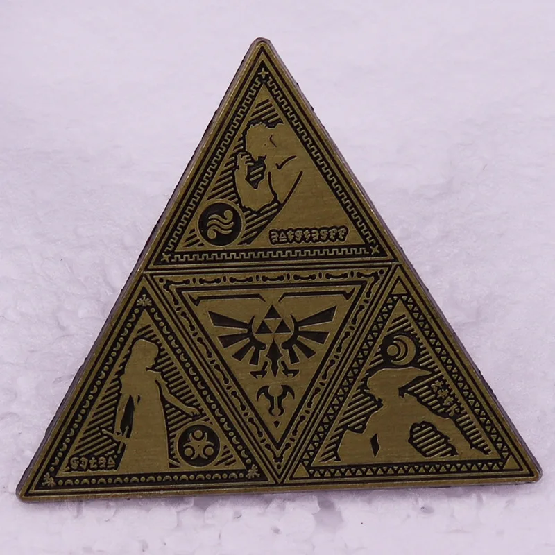 Game Link Triforce Pin Brooch for Clothes Fashion Lapel Pins Badges on Backpack Accessories Gift Jewelry