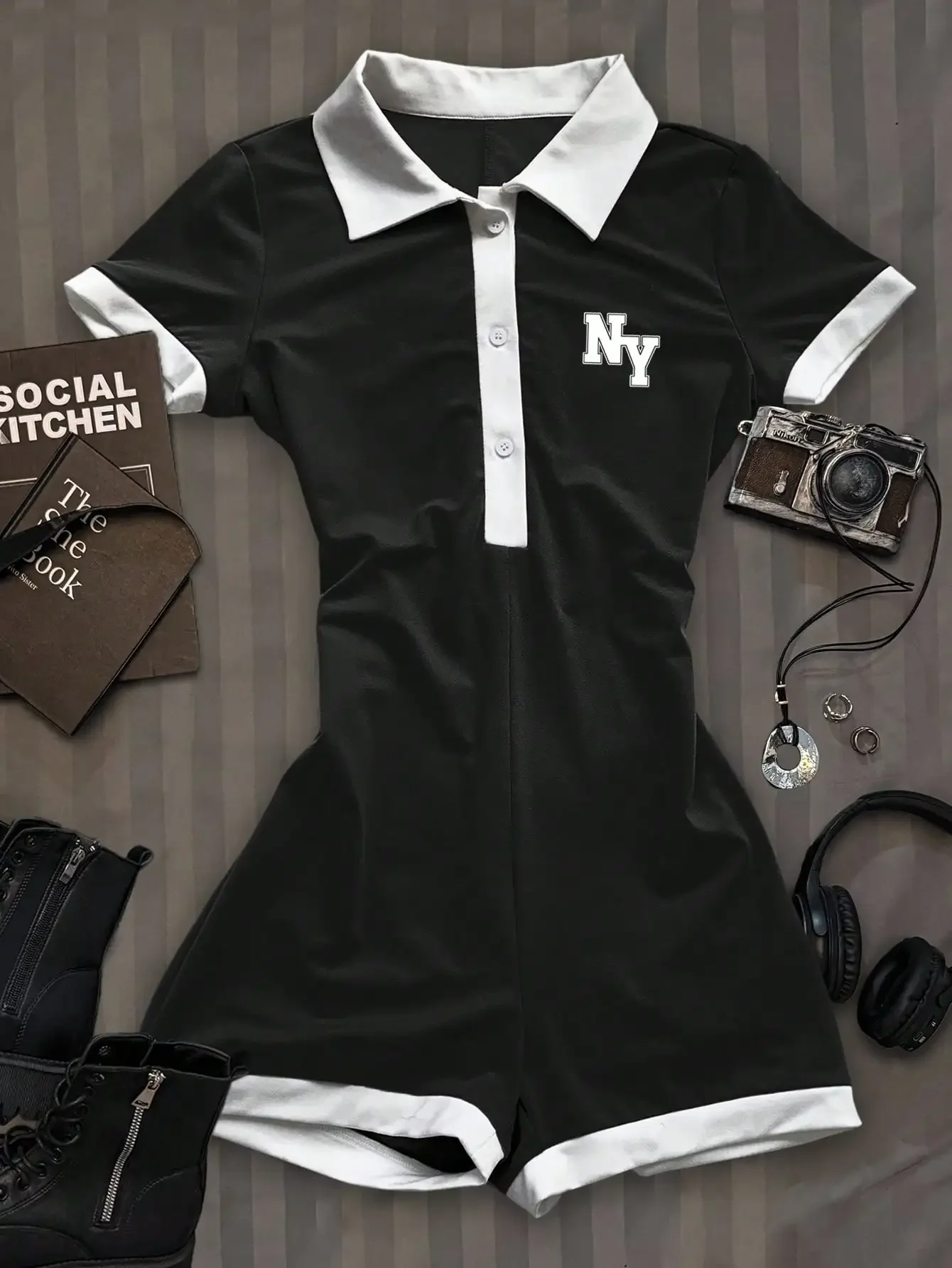 Casual and simple lapel women's jumpsuit, sleeveless, elegant and sexy lapel waist-hugging short jumpsuit