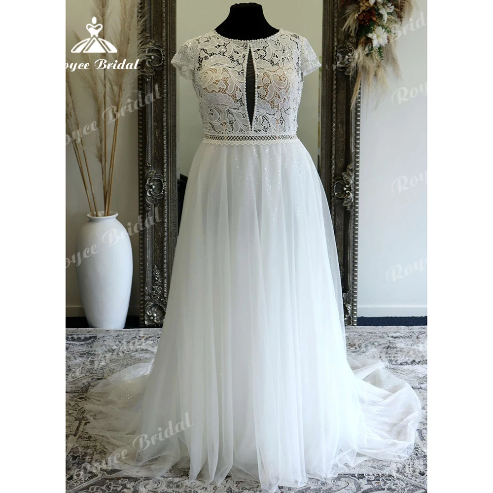 Свадебное платье с кружевными рукавами и круглым вырезом